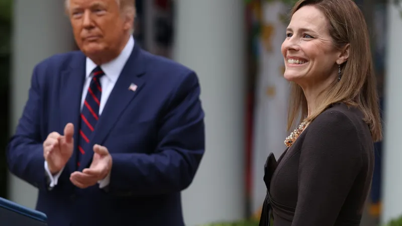 Donald Trump a propus-o pe Amy Coney Barrett judecător la Curtea Supremă/ FOTO: Guliver/Getty Images