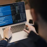 Salarii de 4.900 euro pentru postul de IT-st la o instituție de stat dar nimeni nu vine la concurs foto: Freepik (fotografie cu caracter ilustrativ)