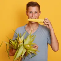 Comoara ascunsă din porumb. Ața albă care curăță colonul și detoxifică organismul - Foto: Freepik