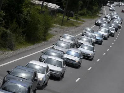 Trafic îngreunat pe DN1, lângă stațiunile de pe Valea Prahovei. Rute alternative pentru șoferi - Foto: Inquam Photos / Alex Nicodim (Imagine cu rol ilustrativ)