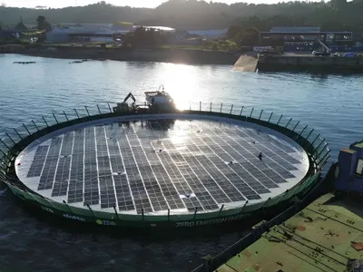 Ferma solară circulară marină - Foto: ecoticias.com (cu rol ilustrativ)