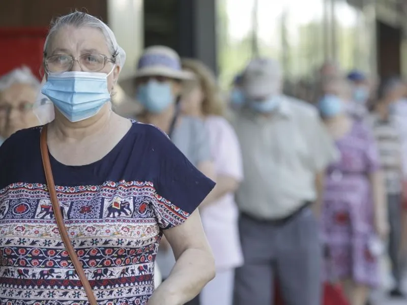 38.260 de încălcări ale restricțiilor într-o săptămână. Foto Inquam Photos/Octav Ganea