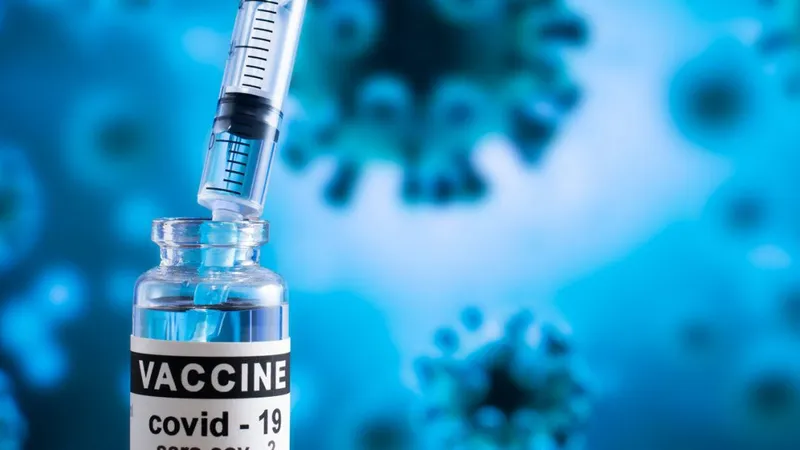Rata de acoperire vaccinală a depășit 50% în București. / Foto: ecpc.org