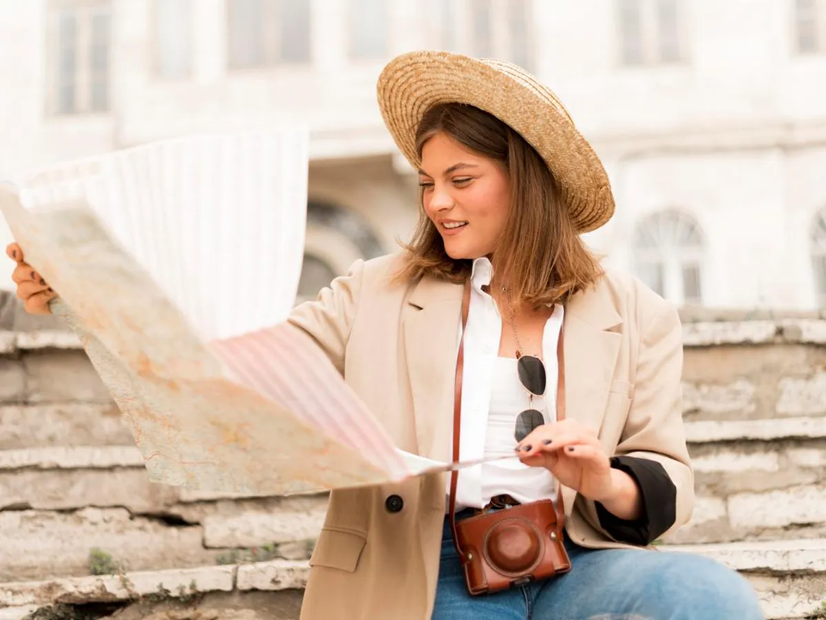 Harta fizică, din nou în trend - Foto: Freepik (imagine cu rol ilustrativ)