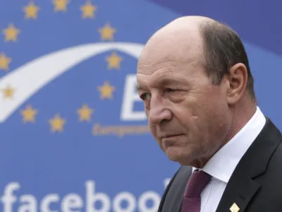 Traian Băsescu a fost convins și a dat banii: ”El l-a păcălit pe șacalul ăsta de Băsescu! Genial”