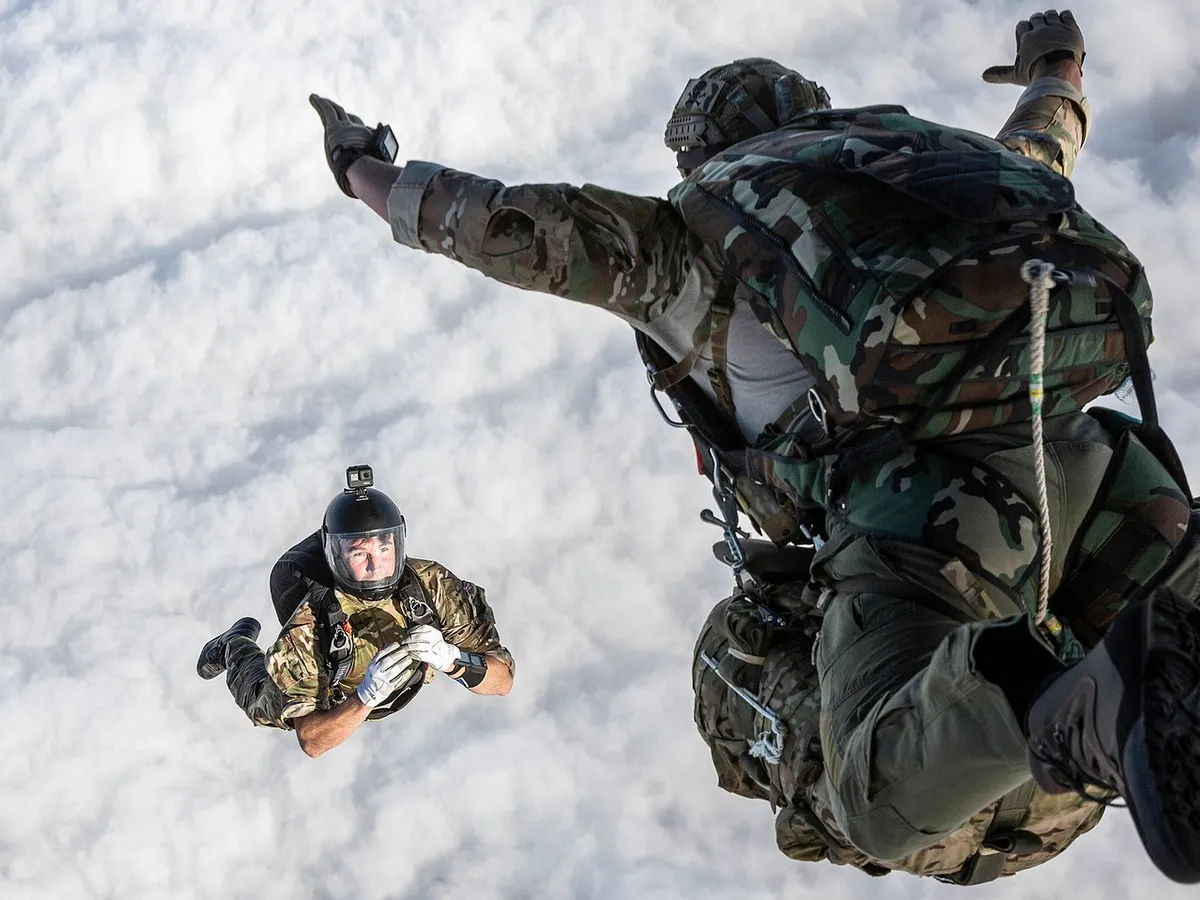 Cel mai mare salt cu parașuta militar din Marea Britanie din ultimul deceniu - Foto: Profimedia Images (imagne cu rol ilustrativ)