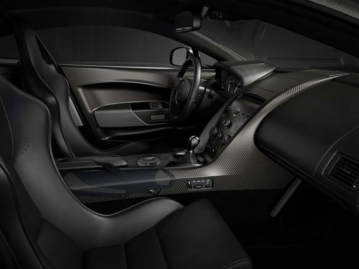Pentru o notă în plus de exclusivitate Aston Martin V12 Vantage V600 va fi produs în numai 14 exemplare