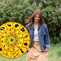Horoscop 13 iunie. Luna în Capricorn aduce surprize Balanțelor. Săgetătorii, norocoși - Foto: Freepik, Pngwing.com (Imagine cu rol ilustrativ)