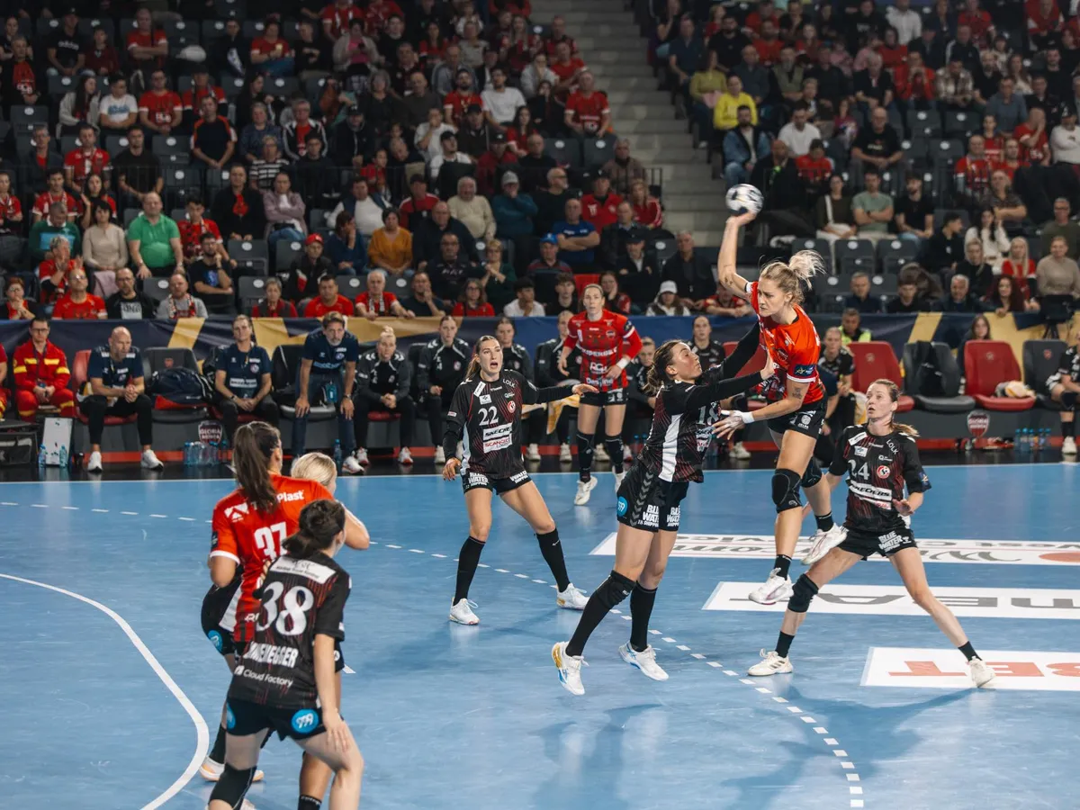 Victorie extraordinară a unei echipe românești de handbal feminin, în Liga Campionilor