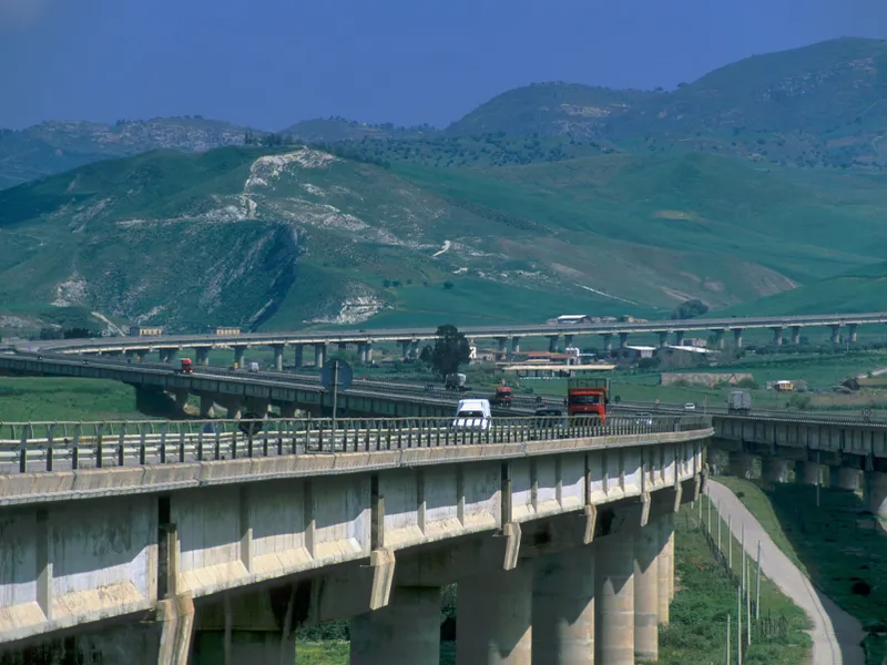 Vești bune pentru românii care vor tranzita Transilvania: 60 km de autostradă vor fi gata în curând Foto: Profimedia Images (fotografie cu caracter ilustrativ)