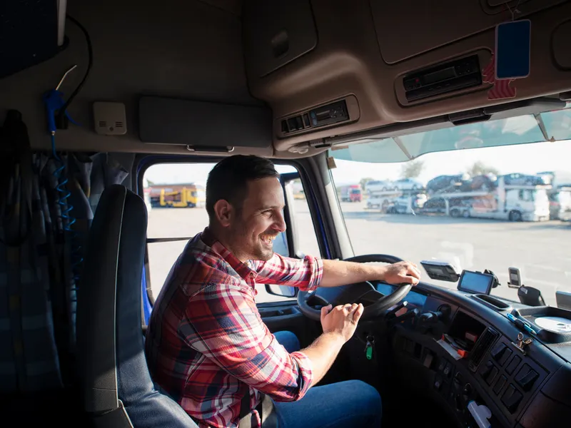 Șoc, pentru transportatori! Taxă de 92.000 €/an pentru TIR-uri, în Austria. Și în România se schimbă - Foto: Freepik (Imagine cu rol ilustrativ)