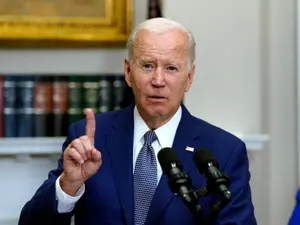 Infectat cu COVID, Biden are dureri de gât şi de corp / PROFIMEDIA