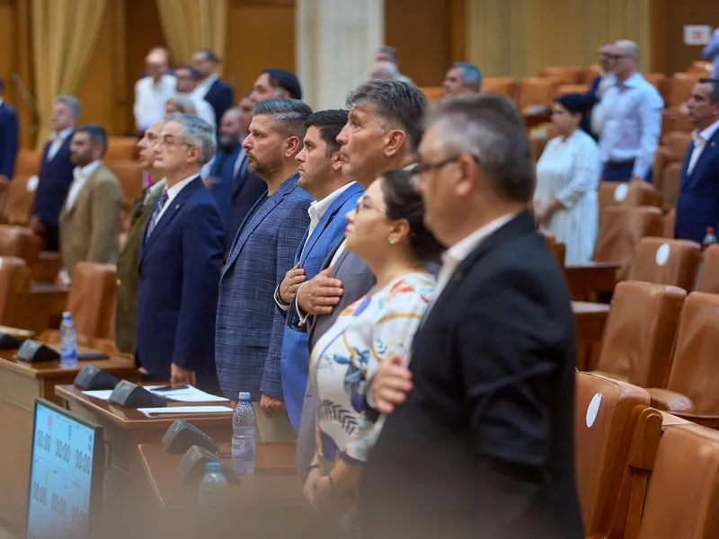 CIne sunt viitorii 465 parlamentari. Distribuția pe vârstă și gen în viitorul Legislativ al României: FOTO - Profimedia(imagine cu rol ilustrativ)