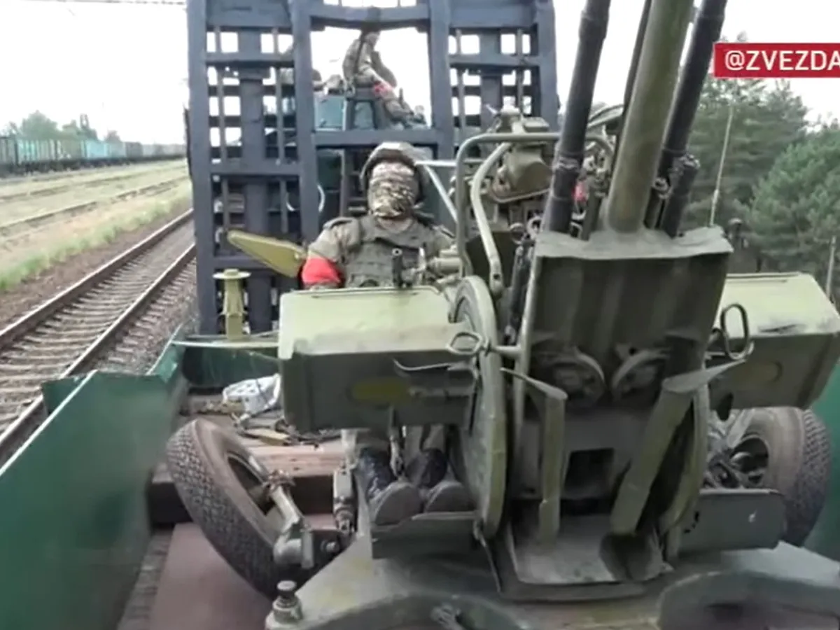 VIDEO Ucraina vânează cu drone trenurile blindate ale lui Putin, „vechi” de 80 de ani ca tehnologie - FOTO: Captură Facebook