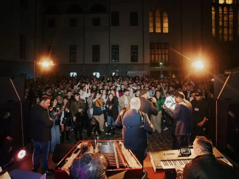 „DJ MĂ-TA” în concert, la Palatul Culturii. Ce fel de petreceri pot fi acceptate? - Foto: Ziarul de Iaşi