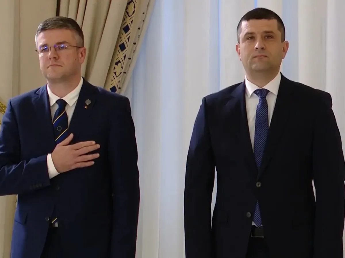 Radu Miruță (Apărare) și Irineu Darău (Economie) depun jurământul  Foto: captură Administrația Prezidențială