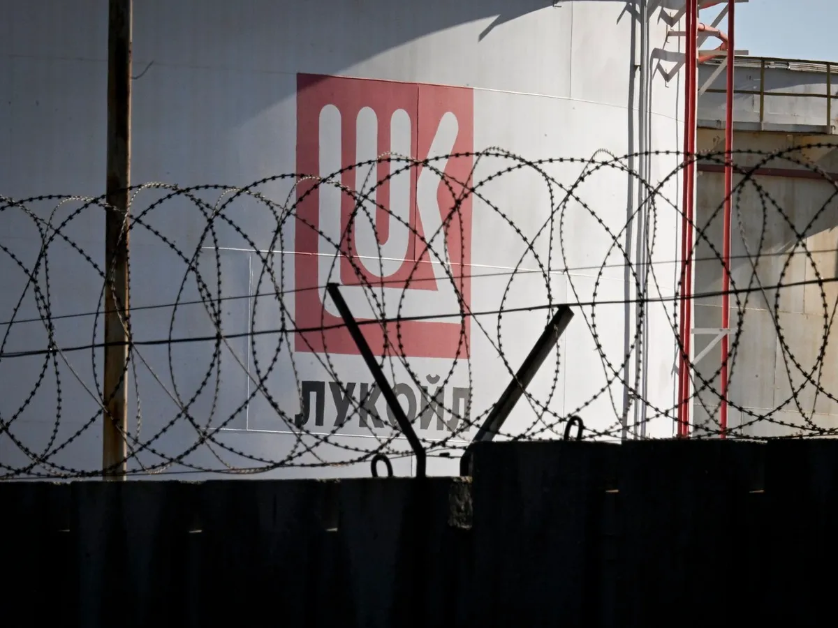 Terminalul Rosenets al Lukoil, din portul Burgas - Foto: Profimedia Images