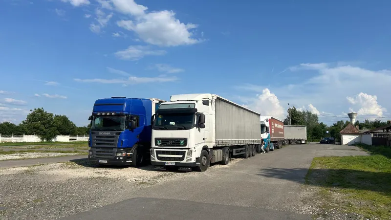 Peste 74.000 litri de apă potabilă de la Rezerva de Stat  pentru sinistrații din Mureș - FOTO: Facebook