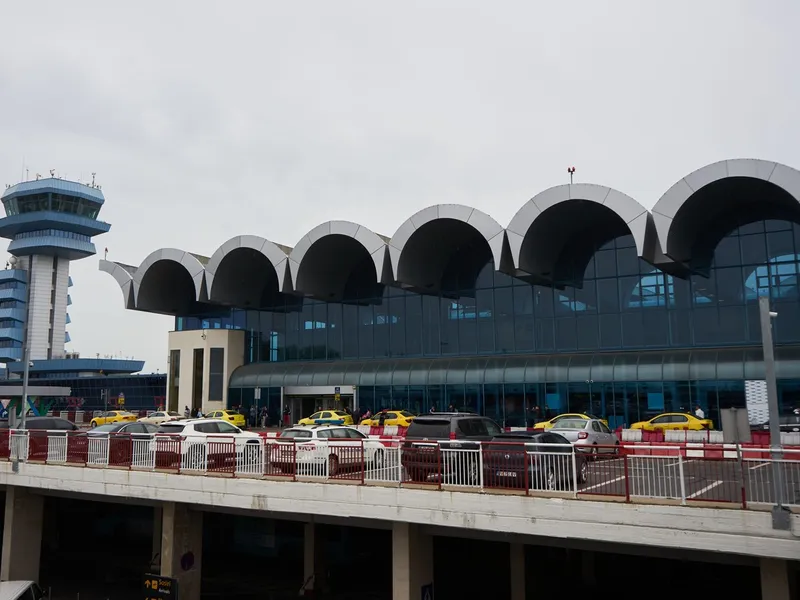 O nouă zonă de parcare la Aeroportul Otopeni. Se va întinde pe 20.000 de metri pătrați - Foto: Profimediaimages.ro