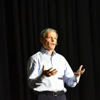 Dacian Cioloș îi ia apărarea Oanei Bogdan. Foto Steluța Popescu