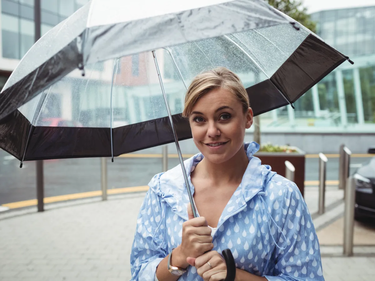 Fata ploaie Foto: Freepik (imagine cu  rol ilustrativ)