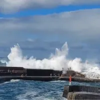 Valuri puternice în Tenerife - Foto: X