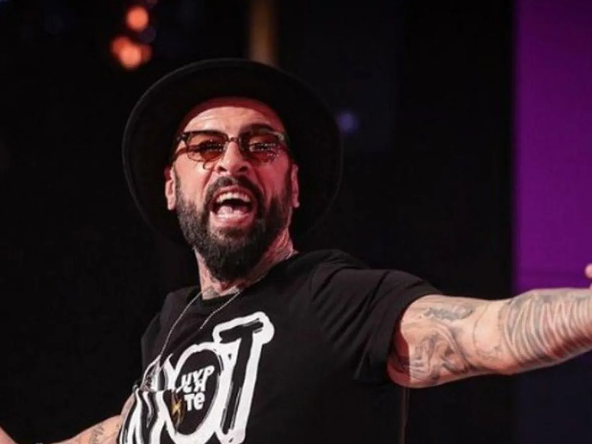 CRBL are o nouă iubită. Ce vârstă are tânăra care îl alină pe artist după divorț - Foto: Profimedia images