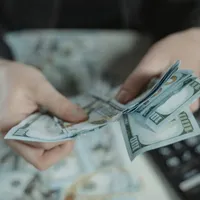 Salariu mare și bonusuri Foto: pexels.com - rol ilustrativ