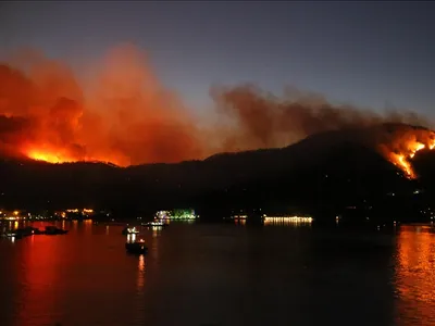 Incendii masive de pădure în sudul Turciei pun la pământ turismul/Foto: aa.com.tr