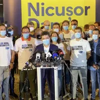 Nicușor Dan, învingător/FOTO: facebook.com