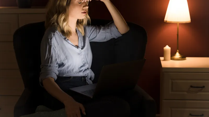 De ce ne este frică de întuneric? Cum scapi de fobia de a merge noaptea prin casă - Foto: Freepik (rol ilustrativ)