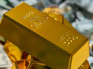 Efectul Trump. Aurul sparge recordul de 3.500 dolari pe uncie. Despre ce fel de tarife mai e vorba? - Foto: Pexels/Sergei Starostin
