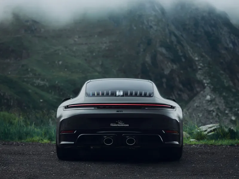 Primul Porsche 911 „Tribute to Transfăgărășan”, cumpărat de un român. Preț, peste 200.000 € - Foto: Porsche