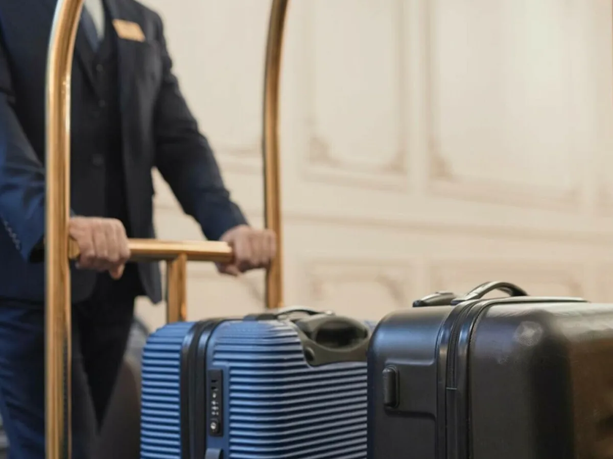 Trei turiști au fost arestați din cauza valizelor pe care le aveau. Ce conțineau? - Foto: Arhivă
