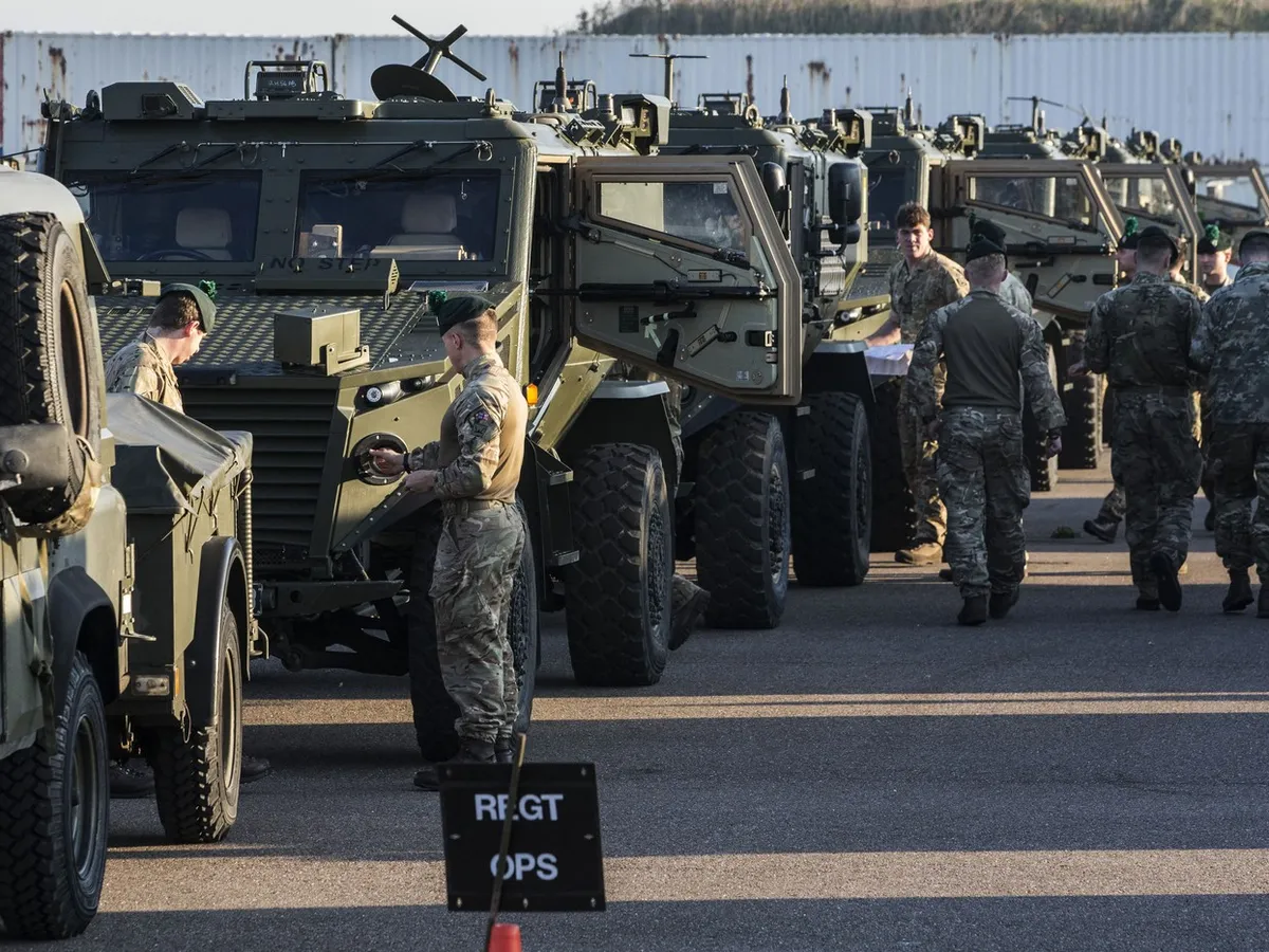 Trupe britanice în portul Hoek van Holland, înainte de a pleca spre Norvegia pentru exercițiul NATO Trident Juncture - Foto: Profimedia Images