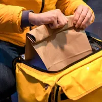 Salariul primit de un cetățean nepalez în România. De câți bani are nevoie pentru a se întreține - Foto: Freepik.com