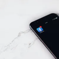 Twitter, Facebook şi WhatsApp,amendate în Rusia. Foto Pexels.com
