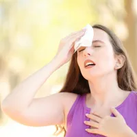 Cum să te îmbraci pe caniculă? Materialele și culorile ideale ale hainelor, la temperaturi de 40°C - Foto: Profimediaimages.ro (Fotografie cu rol ilustrativ)