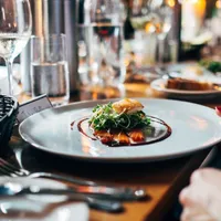 Un bărbat a fost săltat de antitero după ce a plasat comanda la restaurant. Chelnerul a dat alarma - Foto: Profimedia / imagine cu caracter ilustrativ