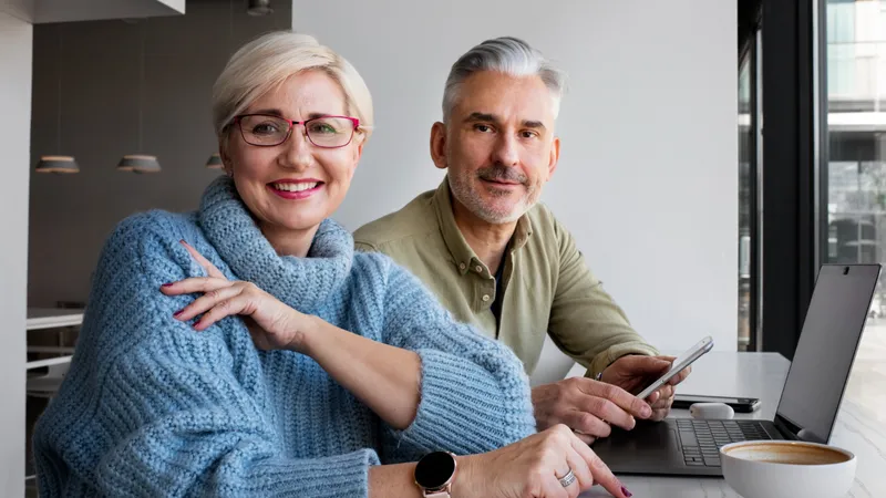 Guvernul interzice cumulul pensie cu salariu. Sute de mii de pensionari „loviți” de decizie - Foto: Freepik