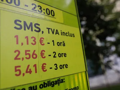 Cum au fost falsificate panouri din Bucureşti pentru plata parcării. Nu te gândeşti la aşa ceva! - Foto: INQUAM PHOTOS/George Călin