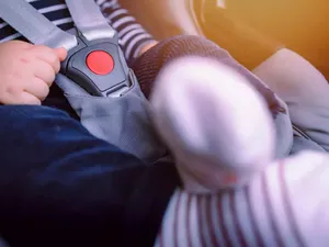 Un copil a fost găsit mort în mașină după ce tatăl a uitat să îl lase la creșă. Ce a urmat? - Foto: Profimedia Images (imagine cu rol ilustrativ)