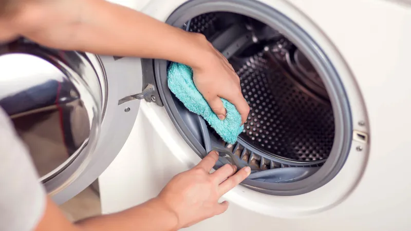 Produsul de doar 10 lei care-ți curăță instant mașina de spălat. Scapă de calcar, curăță și petele - Foto: Profimedia Images (imagine cu rol ilustrativ)â