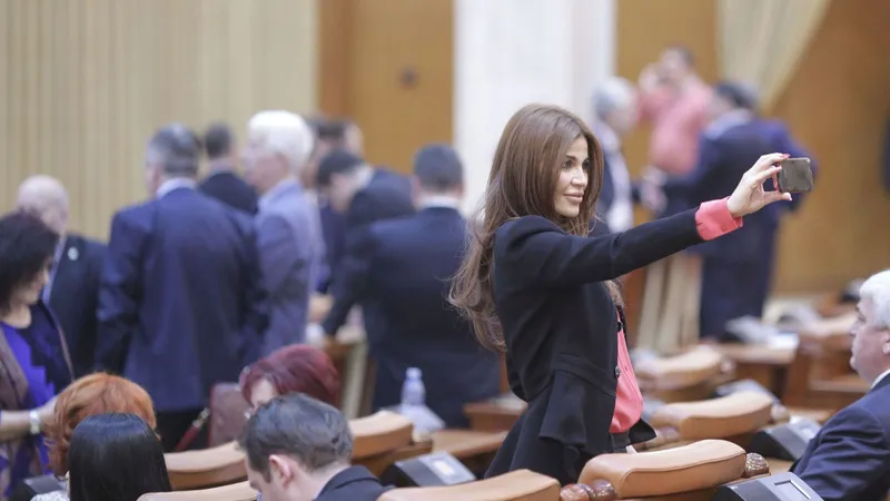 Fostul deputat Andreea Cosma - Foto: Inquam Photos/Octav Ganea