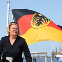 Germania nu se joacă, ci taie-n carne vie. 10.800 de migranți ilegali expulzați în primele 6 luni - Foto: Profimedia(imagine cu rol ilustrativ)