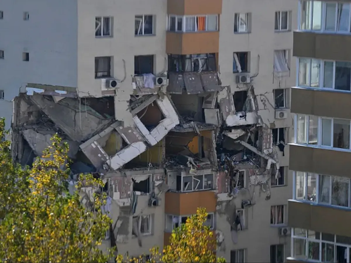 Trei arestări în cazul blocului explodat din Rahova. Sunt acuzaţi de distrugere din culpă