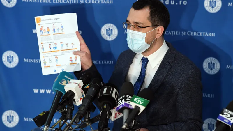 Vlad Vociulescu a muncit la raport/Foto: Agerpres