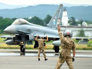 Piloți și avioane de luptă Eurofighter ale Germaniei, la Constanța - Foto: Profimedia Images (imagine cu rol ilustrativ)