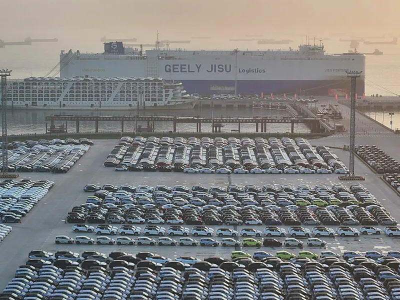 Porturile din Europa s-au transformat în parcări auto din cauza tarifelor impuse de Trump Foto: Getty(fotografie cu caracter ilustrativ)