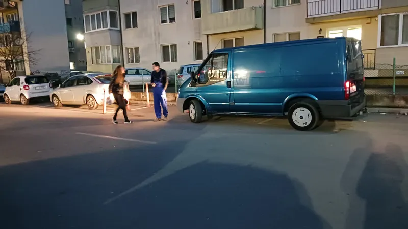 Bărbat, bătut de o femeie căreia îi ocupase locul de parcare - Foto: clujazi.ro